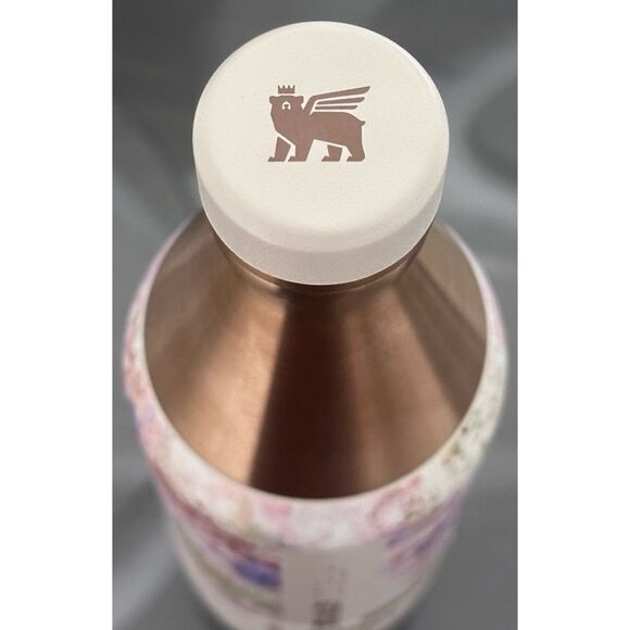 Stanley X CALIA‎ ALL DAY SLIM 20OZ BOTTLE, OLIVE EDEN - Picture 4 of 8